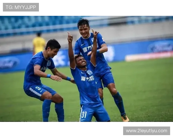 今天广州富力比赛精彩回顾：球迷热情高涨的现场氛围